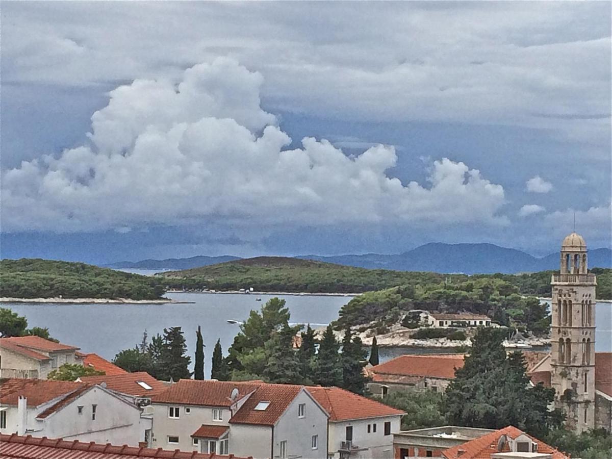 Apartment Elena 40 M2 With Beautiful Wide Sea Views 3 Stars Хвар Экстерьер фото